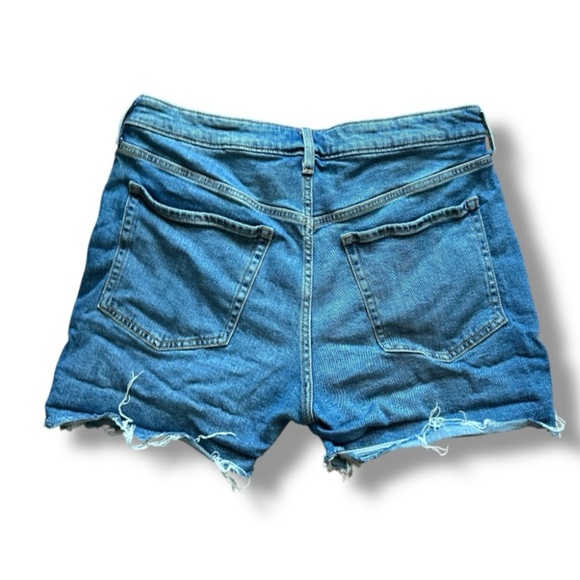 Old Navy OG Straight High Rise Blue Denim Distressed Jean Shorts Women’s Size 14 - Picture 2 of 14